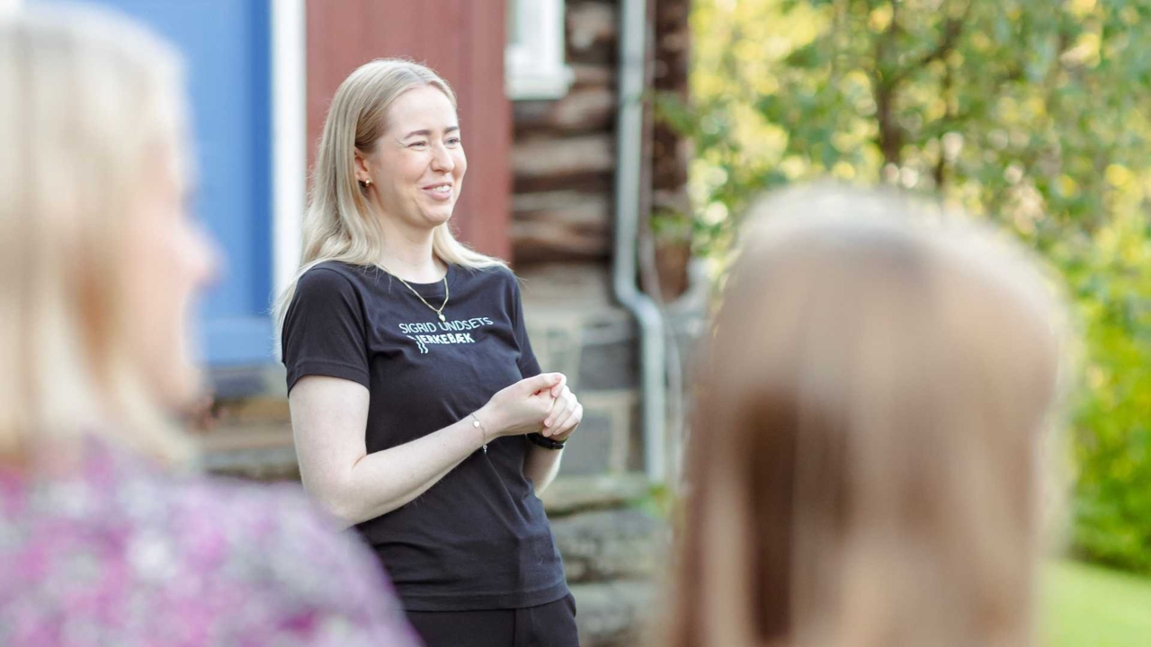 Omviser utenfor hjemmet - foto Veslemøy Furuseth.jpg